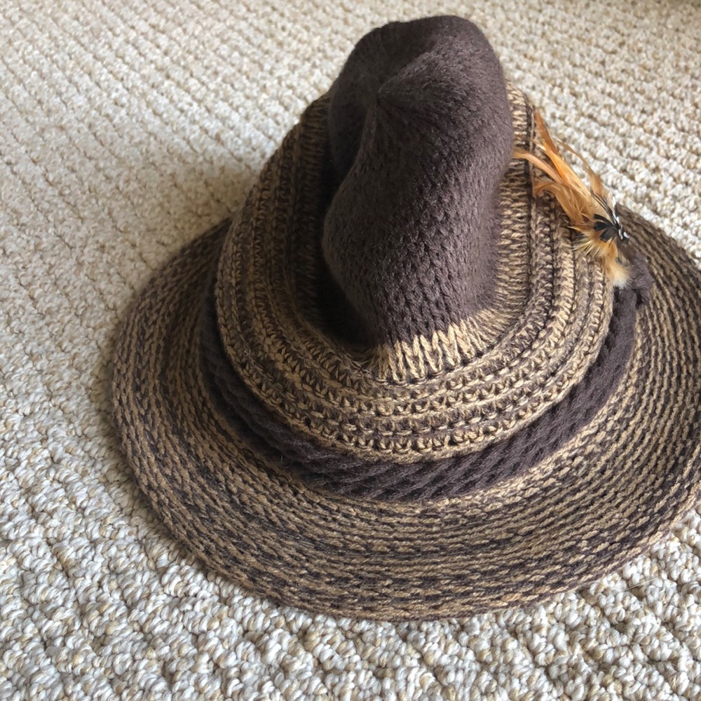 Hat - Picture 2 of 3